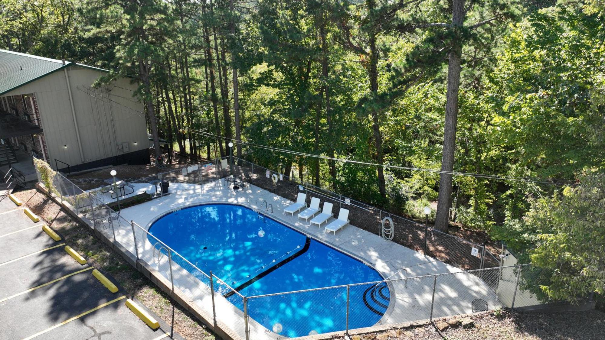 Traveler'S Inn Eureka Springs Buitenkant foto