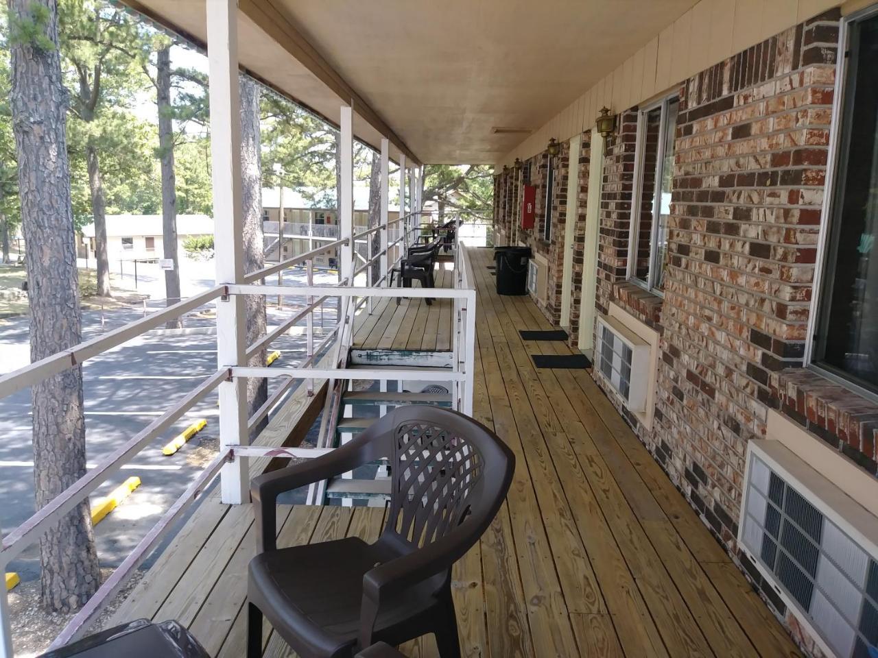 Traveler'S Inn Eureka Springs Buitenkant foto